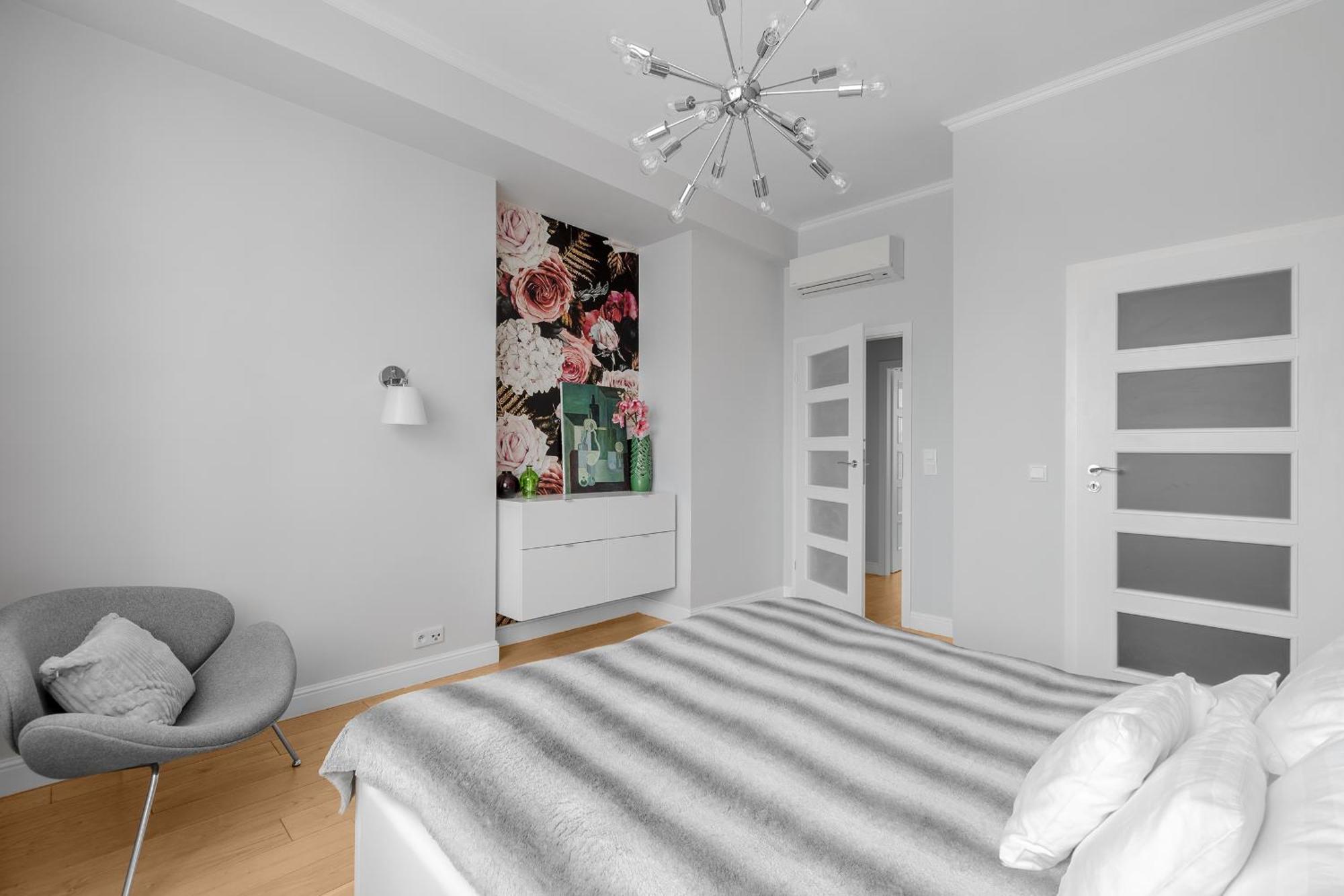 Unitapartament Delux Centrum Blisko Plac Zbawiciela Hala Koszyki Metro Politechnika Jest To Elegancki I Wygodny Na I W Warszawie - Zapraszamy Warschau