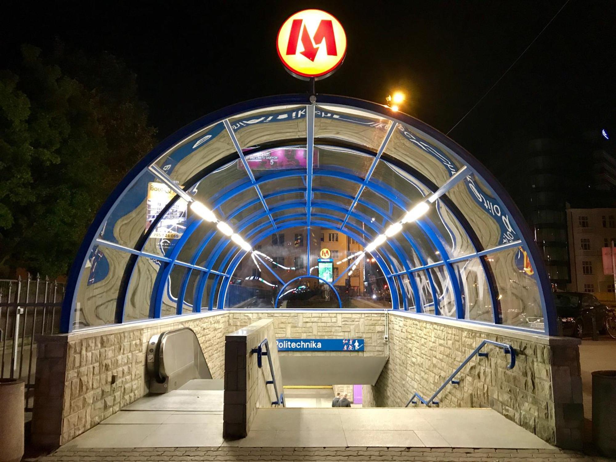 Unitapartament Delux Centrum Blisko Plac Zbawiciela Hala Koszyki Metro Politechnika Jest To Elegancki I Wygodny Na I W Warszawie - Zapraszamy * Warschau